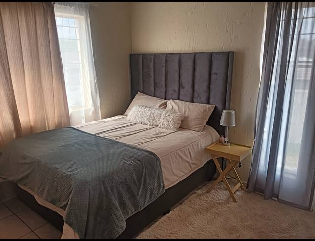 2 BEDROOM SECTIONAL TITLE FOR SALE IN KLIPPOORTJE